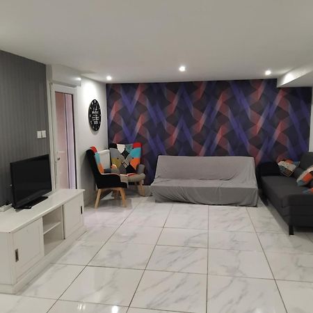 Appartement Disponible Vendredi , Samedi Et Dimanche Matin 尚特比 外观 照片