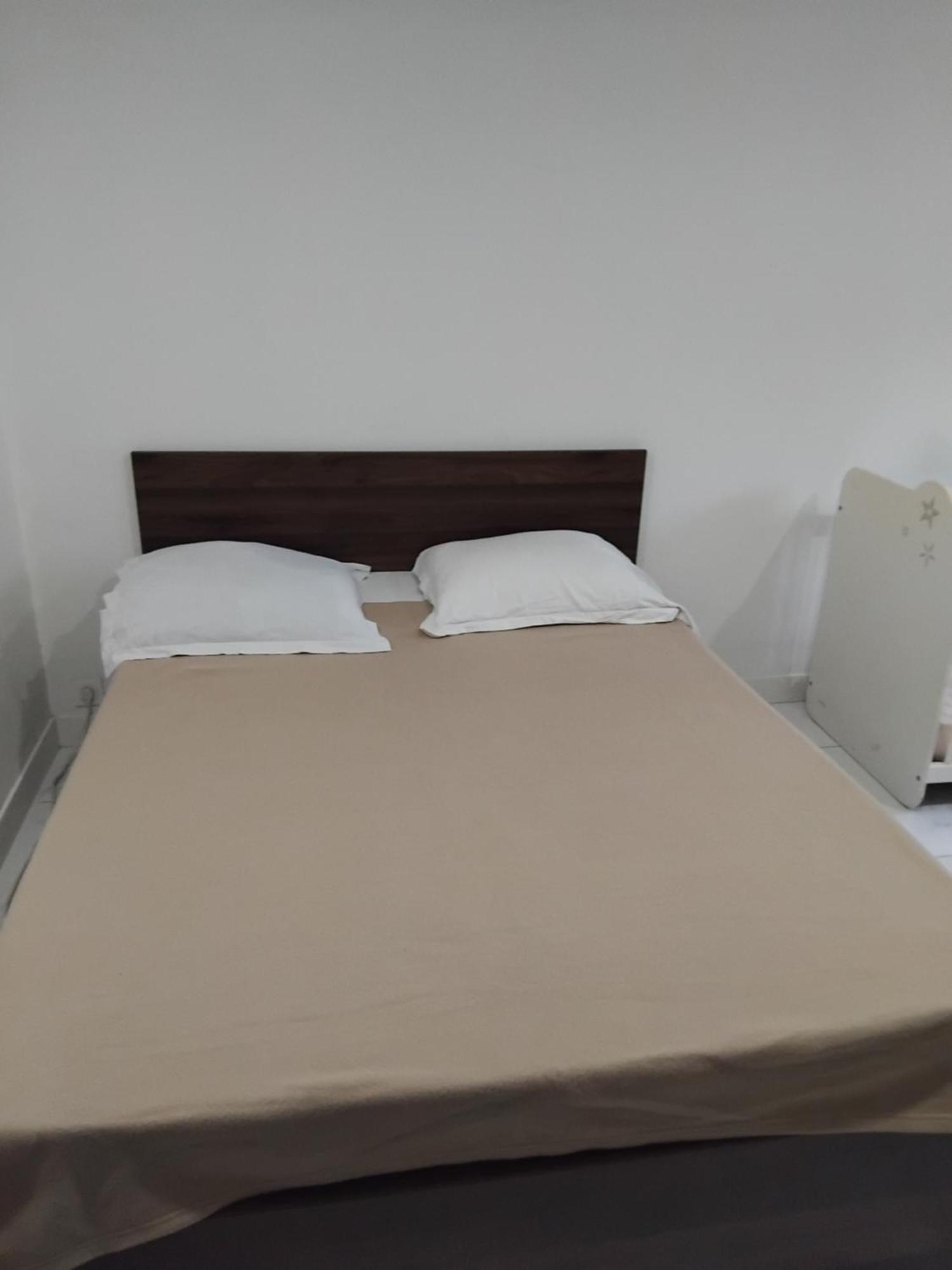 Appartement Disponible Vendredi , Samedi Et Dimanche Matin 尚特比 外观 照片